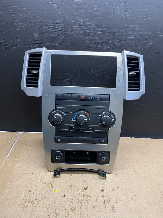 2008 to 2010 Jeep Grand Cherokee Center A/C Heater Climate Control OEM AB5630 DG0