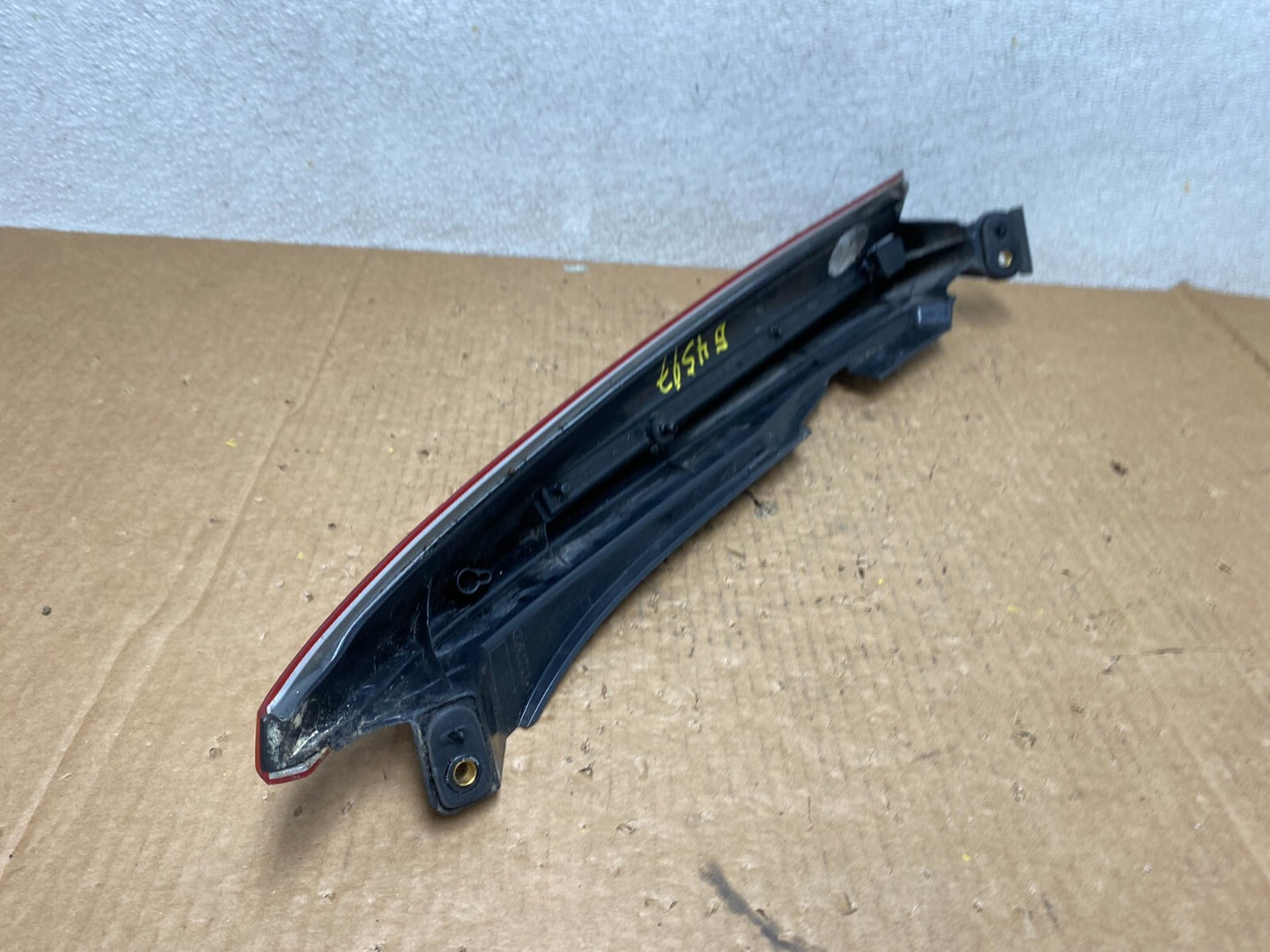 2003 to 2006 Volvo XC90 Left Driver LH Side Upper Tail Light G45975