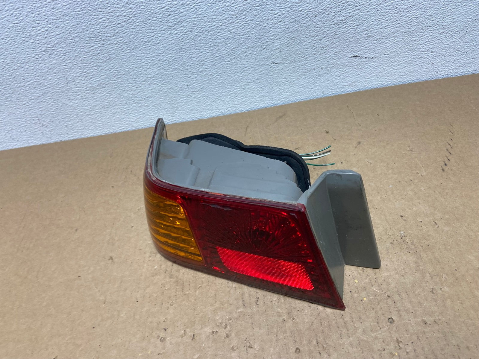2000 to 2001 Toyota Camry Tail Light Left Driver Lh Side OEM AC1241 LK1