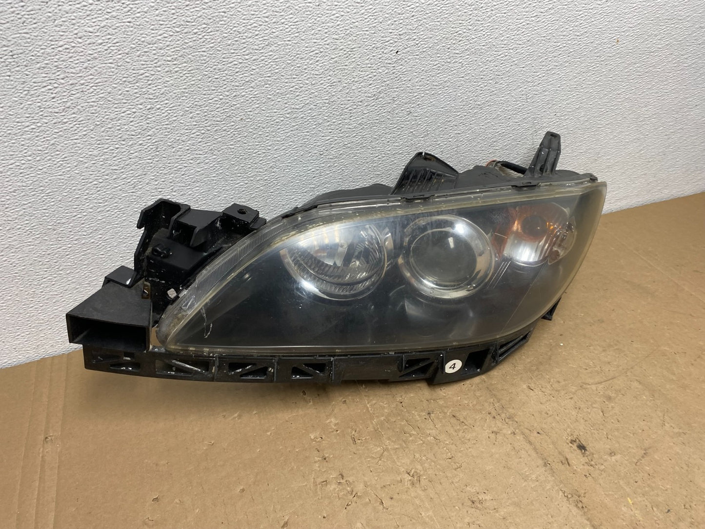 2004 to 2009 Mazda 3 Sedan Left Driver LH Side Headlight AC5973 DW2