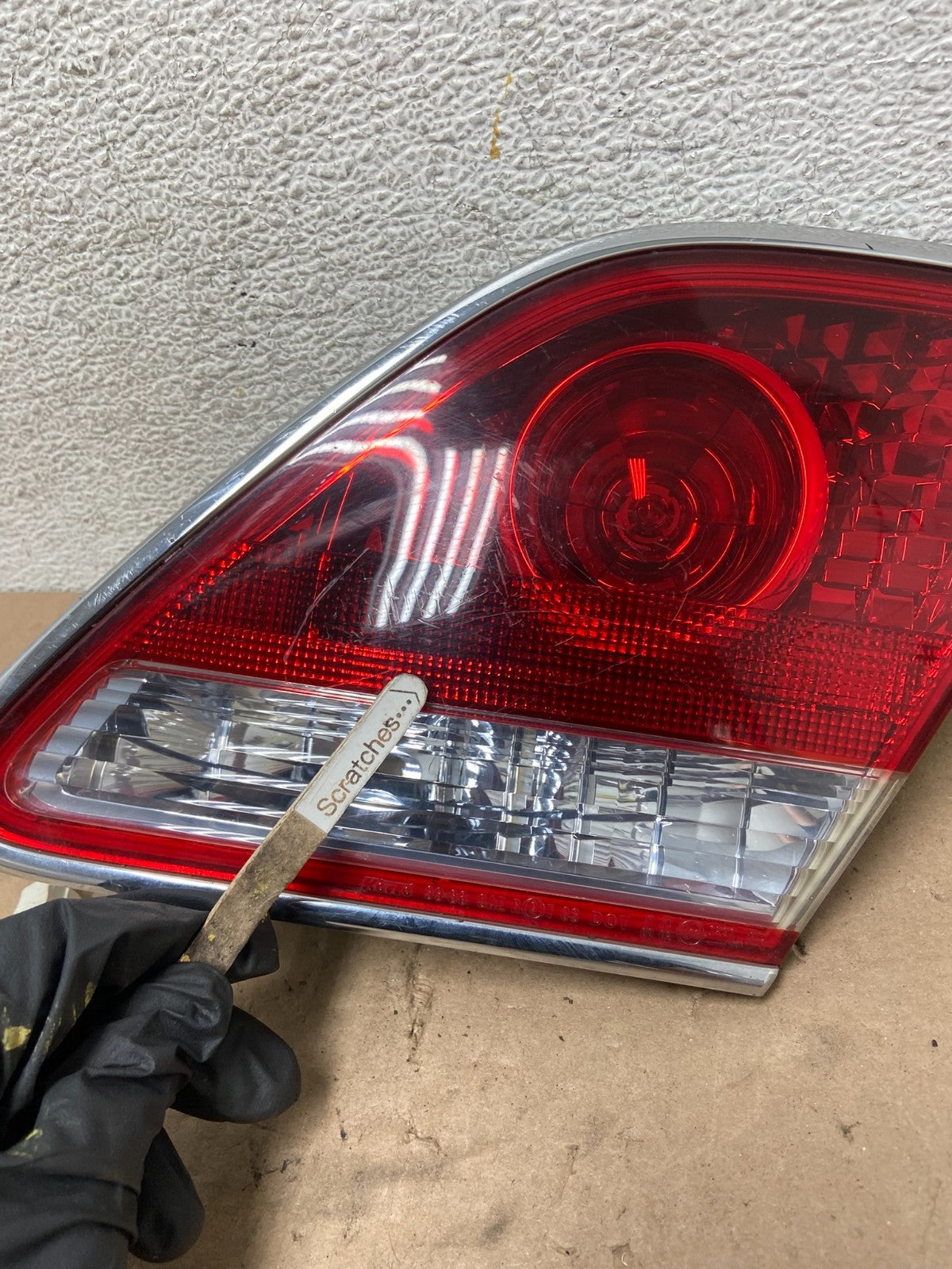 2005 2006 Lexus ES330 Right Passenger RH Side Tail Light Inner AG4932 DW3