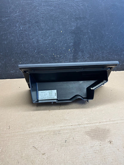 1999-2004 Jeep Grand Cherokee Front Right Passenger Storage Glove Box ah3484 DG3