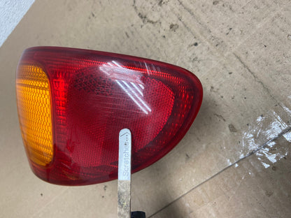 1998 1999 2000 Toyota Corolla Left Driver Lh Side Tail light AE6107 LK3