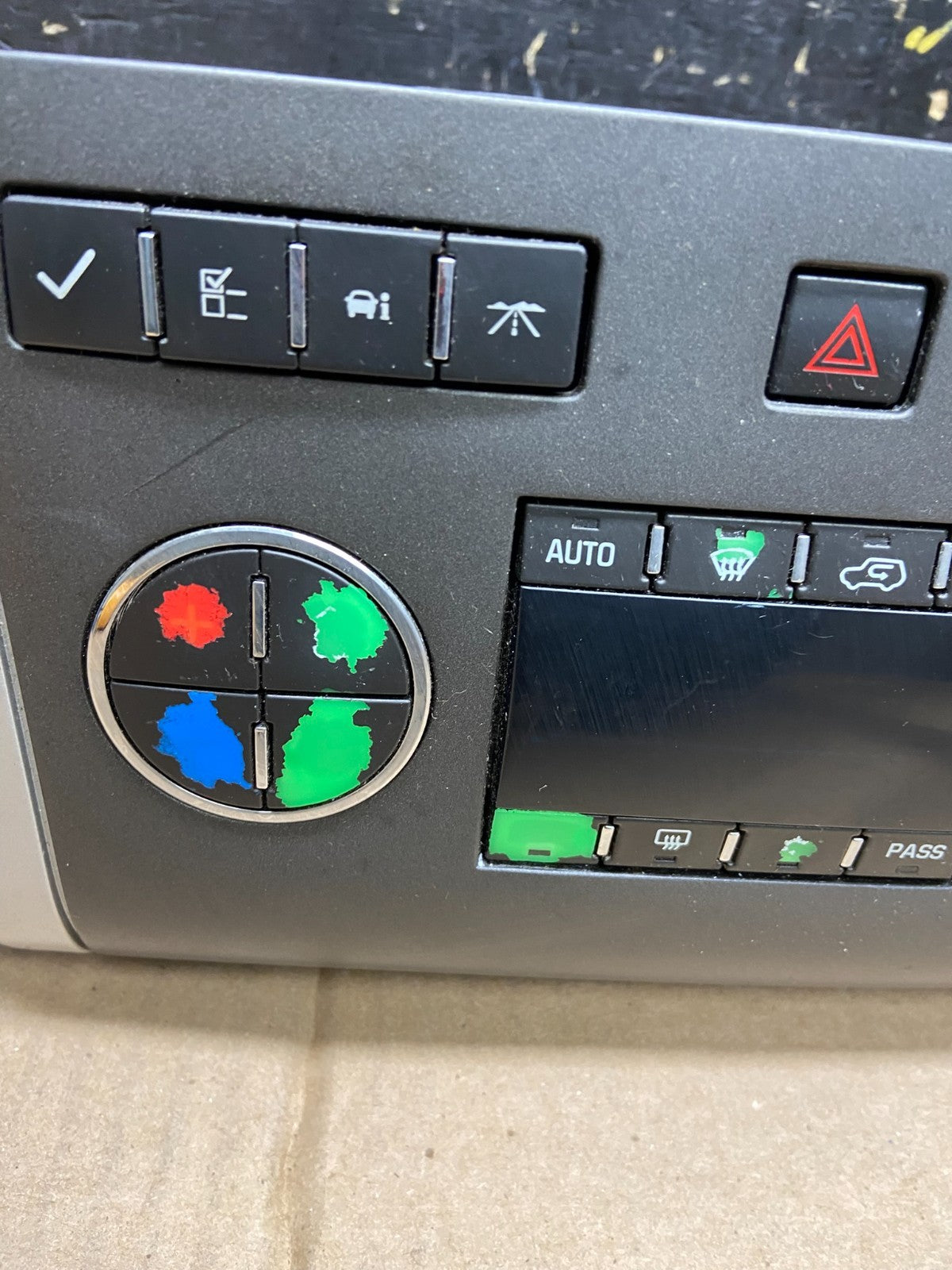 2008 to 2012 Buick Enclave AC Heater Climate Control Unit X1672 DG1