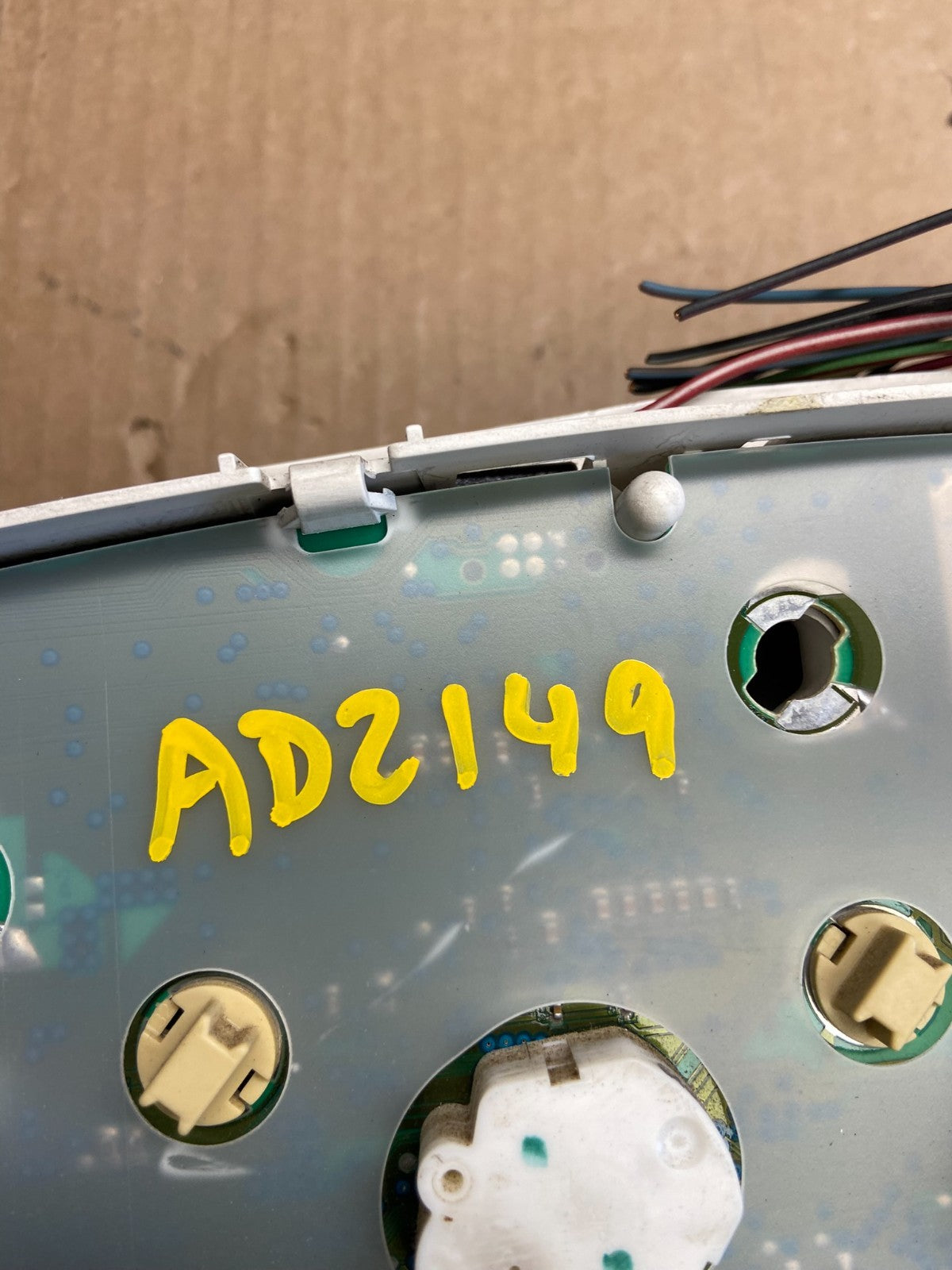 2006 Ford E350 Gauge Speedometer Cluster ad2149 DG8