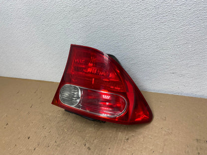 2006 2007 2008 Honda Civic Right Passenger Rh Side Tail Light AB6718 LK1