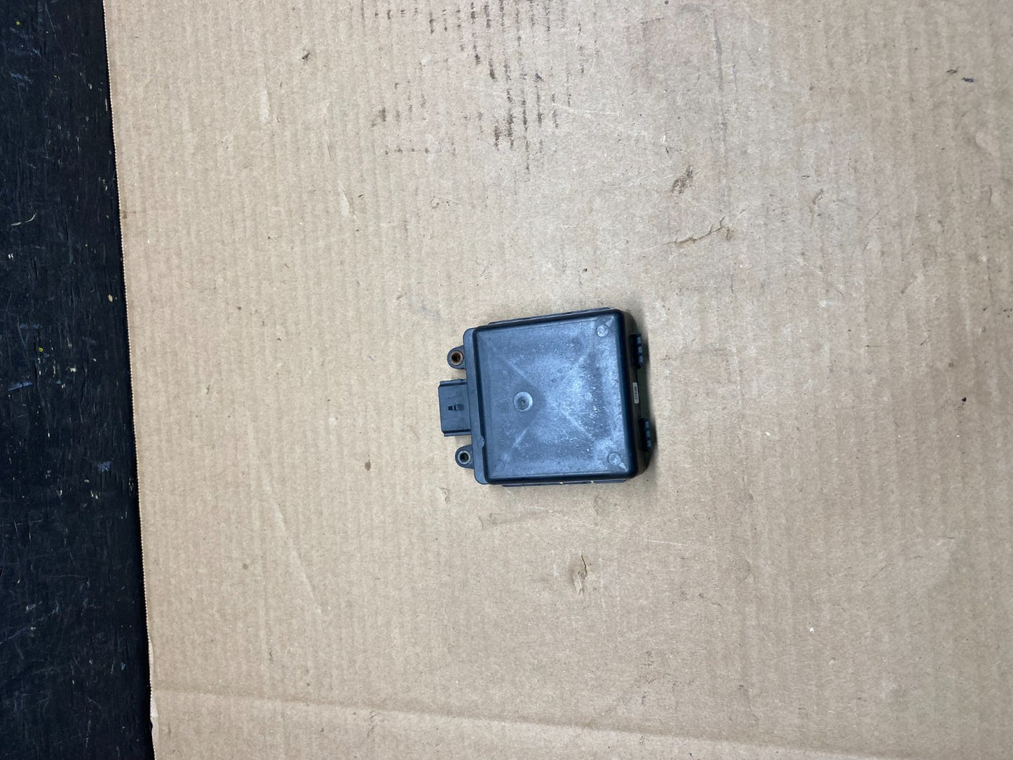 2014 to 2015 Jeep Grand Cherokee Blind Spot Radar Sensor Module OEM Q2504 DG0
