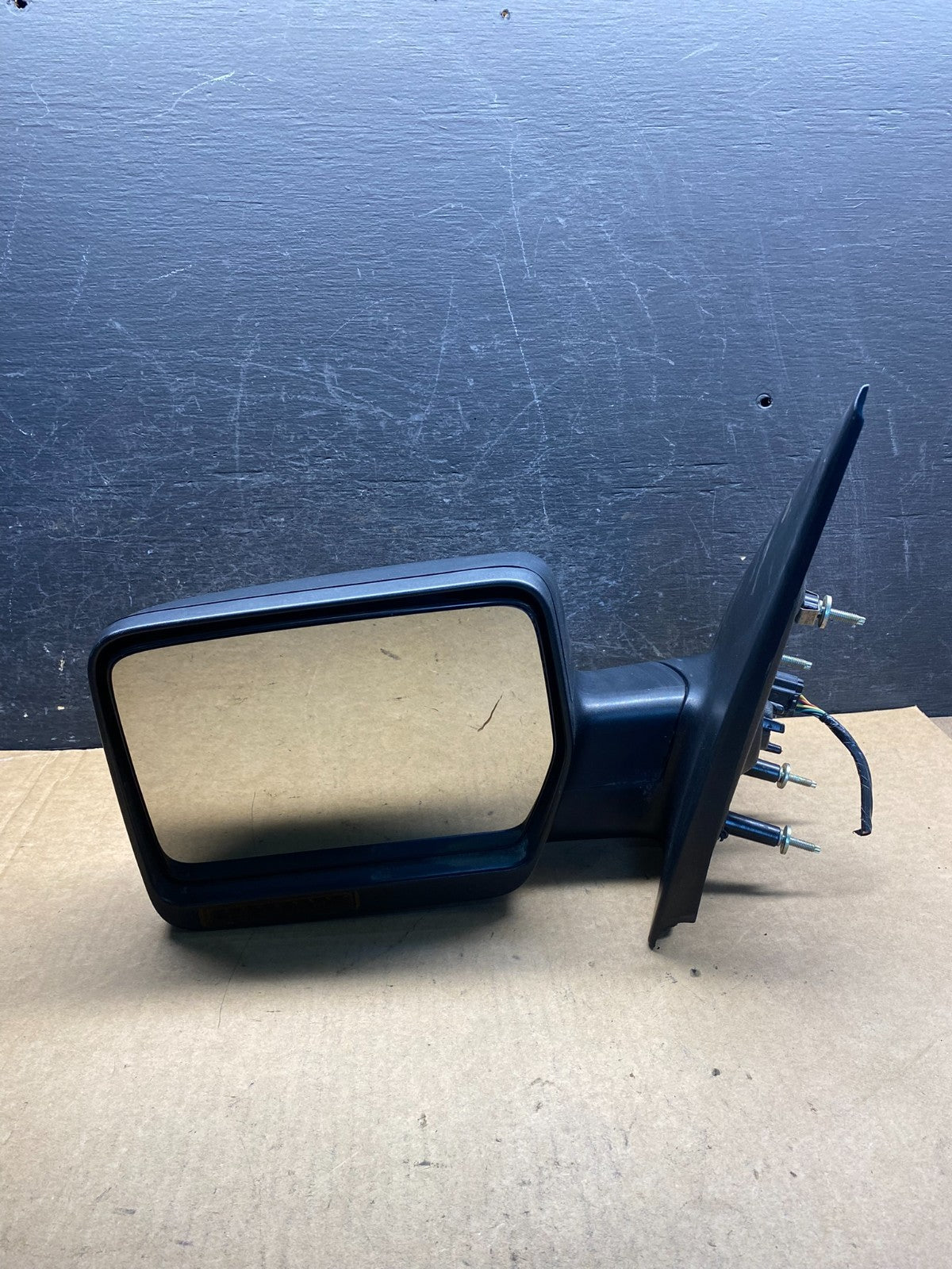 2004 to 2008 Ford F150 Left Driver LH Side View Door Mirror AH7037 DG8