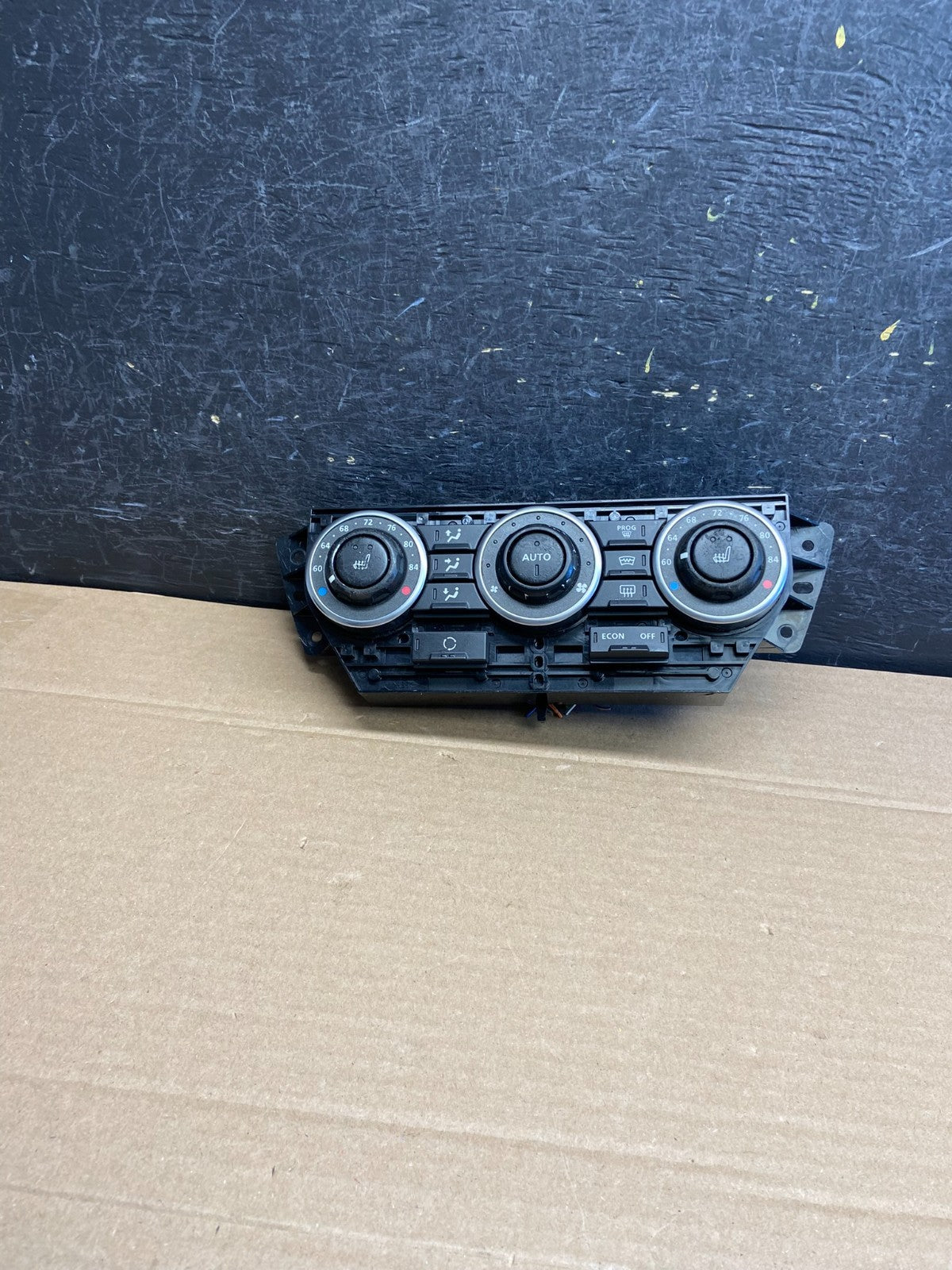 2008-2009 Land Rover LR2 Heater AC Air Temperature Control Panel AG5025 DG0