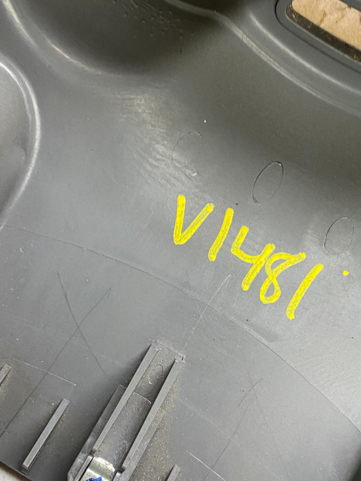 2909 2014 Nissan Cube Center Temperature Control Bezel Trim 27570-1FC0A V1481 PS8