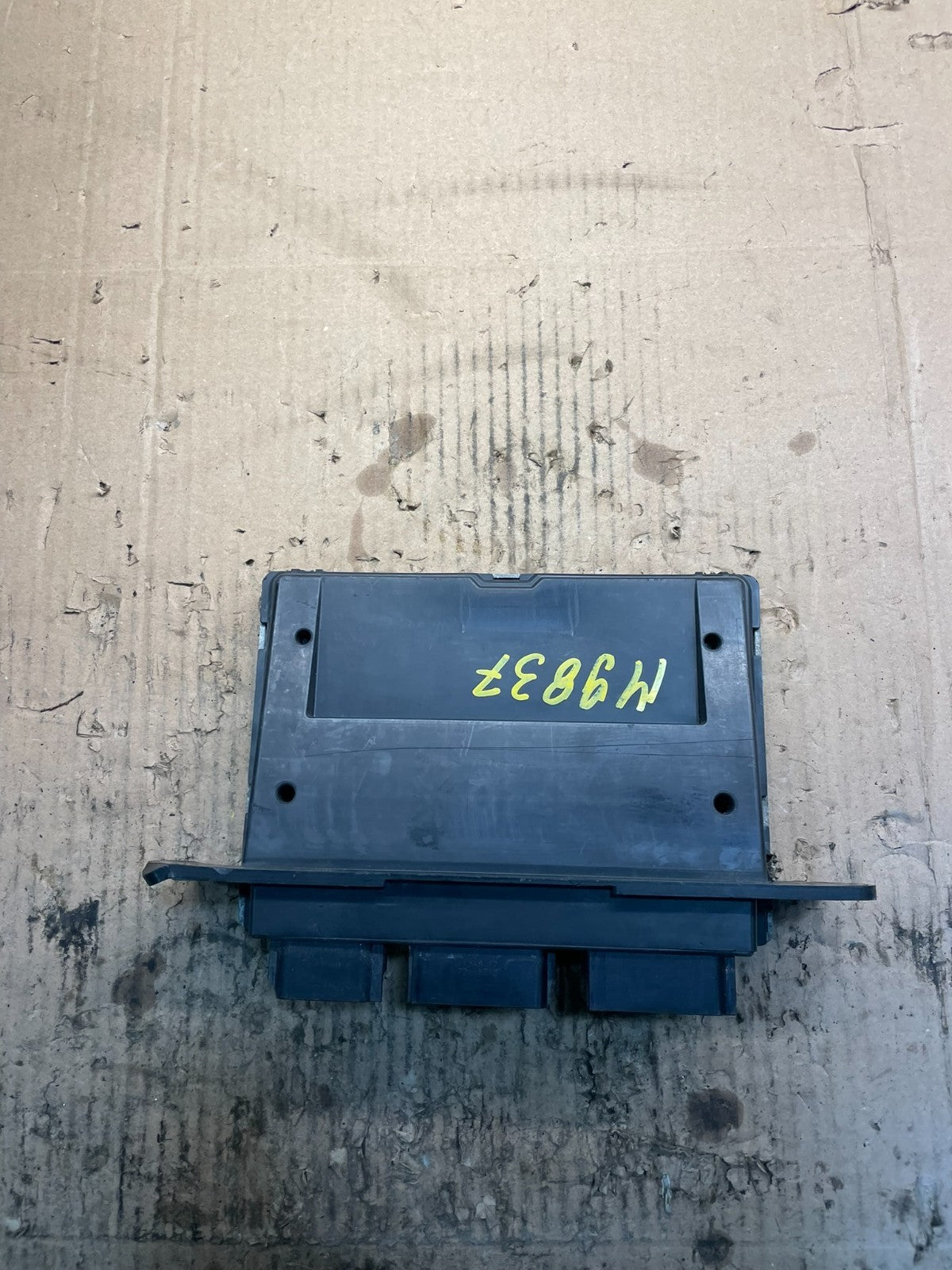 2012 to 2014 Ford Expedition Engine Control Computer Module ECM ECU OEM V2142 DW2