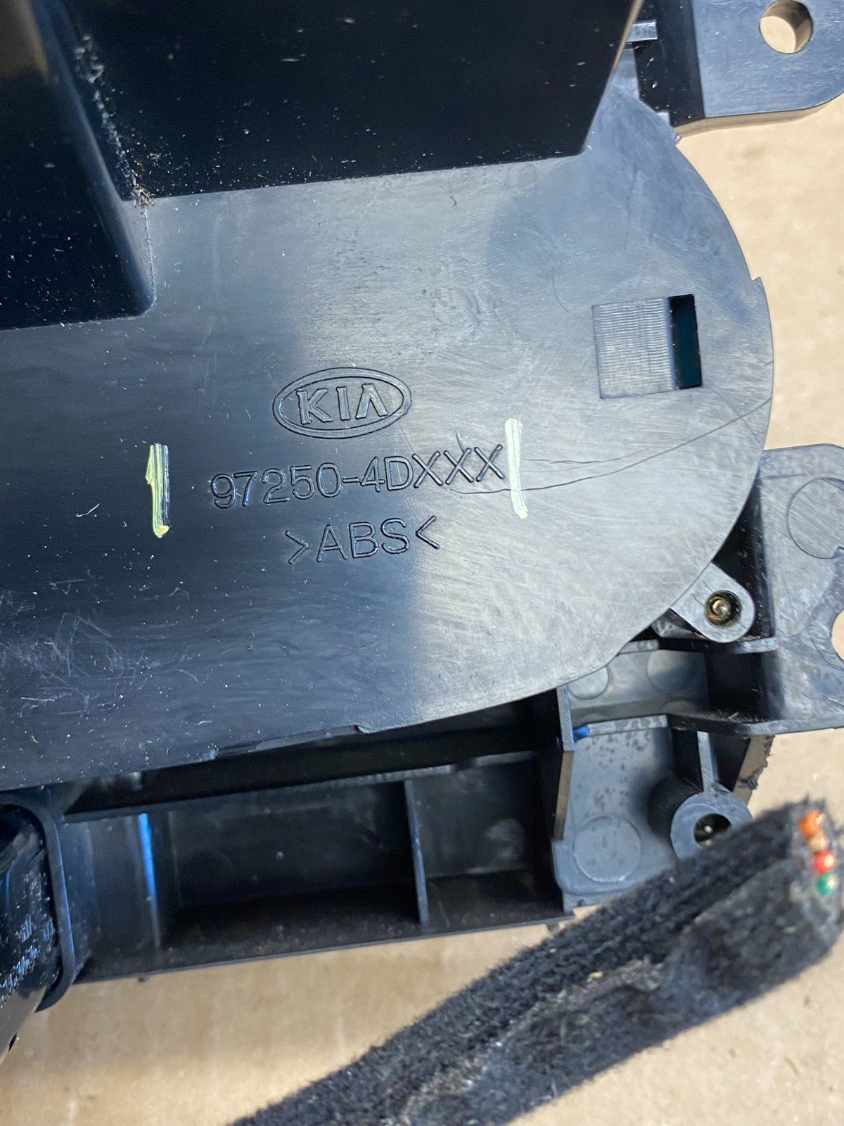 2009-2012 Kia Sedona A/C Heater Temperature Climate Control AC9342 DG5