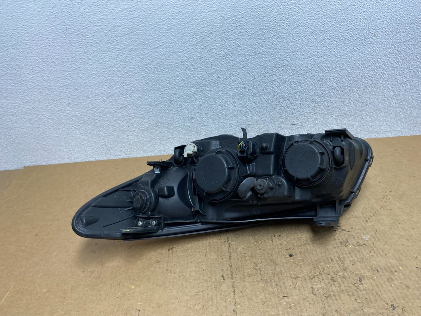 2007 2008 2009 2010 Hyundai Elantra Right Passenger Side Headlight AC3640 DW6
