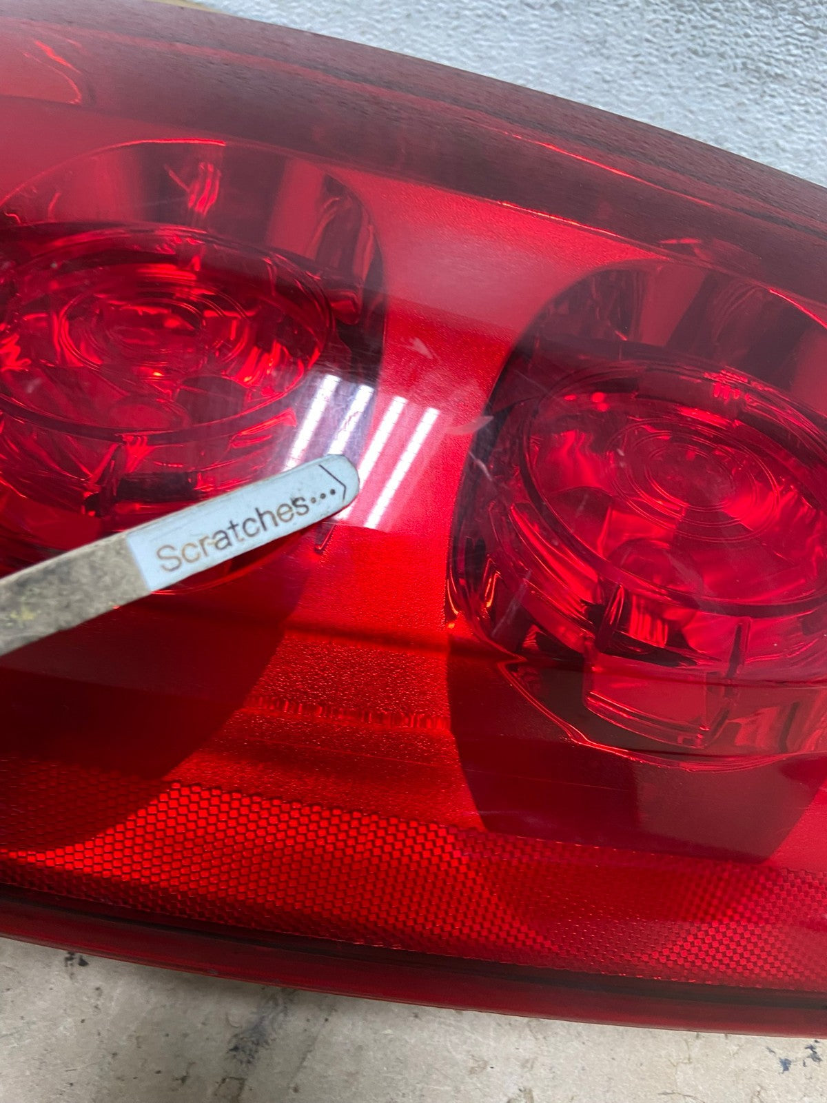 2007 to 2011 GMC Yukon Right Passenger RH Side Tail Light AG4433 LK3
