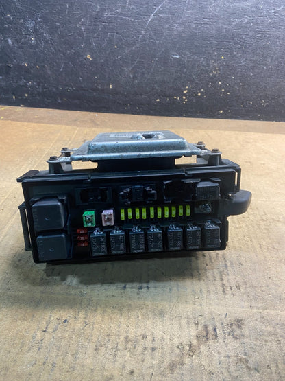 2007 Jeep Grand Cherokee Body Control Module BCM Power Fuse Box Y3749 DG5