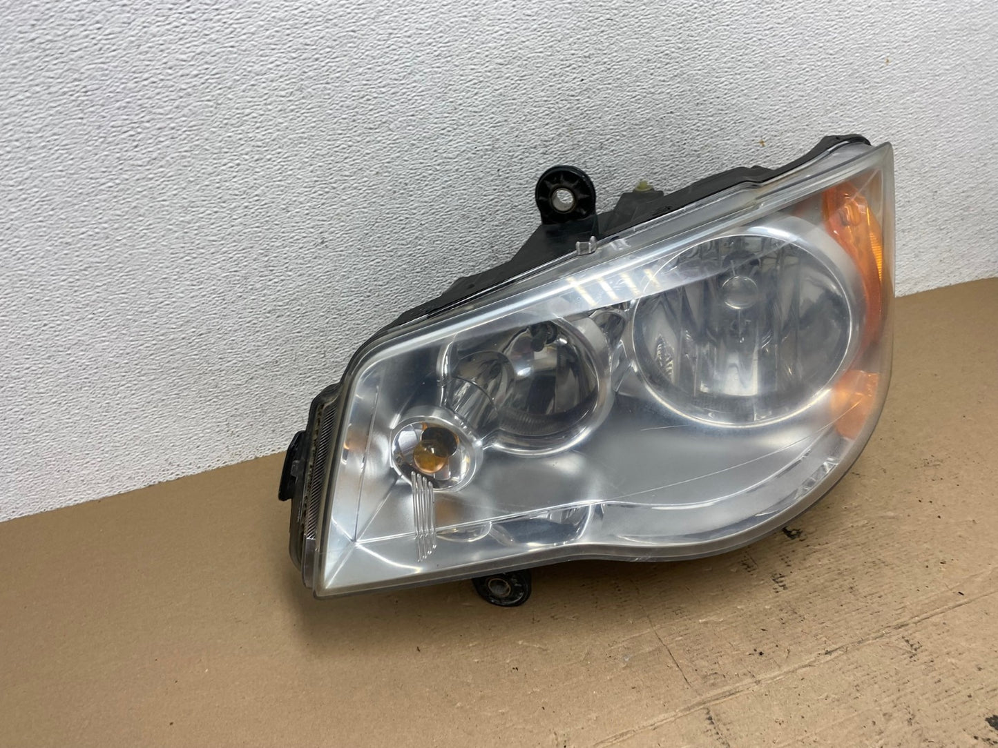 2008 to 2016 Chrysler Town and Country Left Driver Lh Side Headlight AF4464 LK2