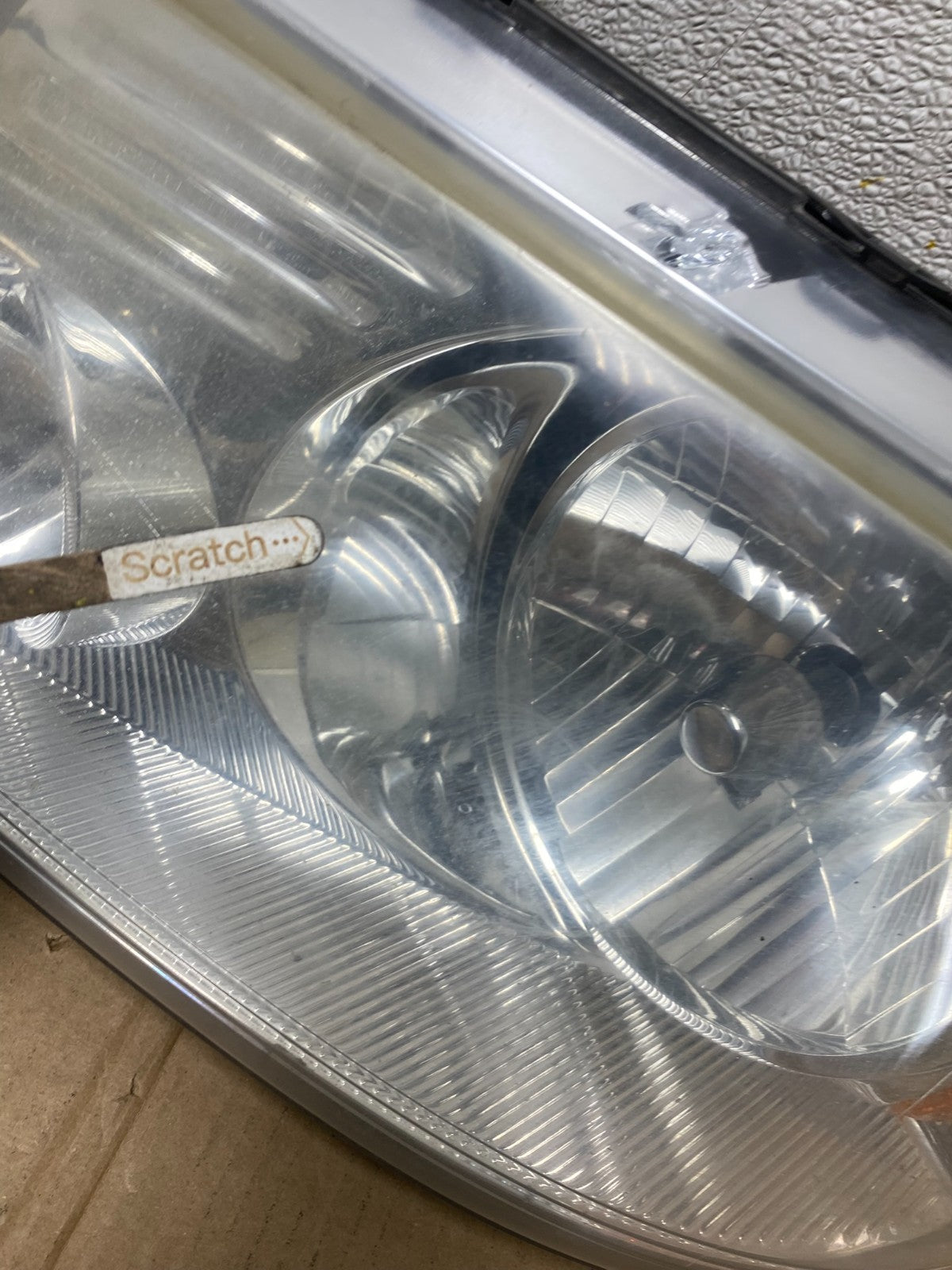 2004 to 2008 Ford F-150 F150 Left+Right Halogen Headlights W8564 DW5