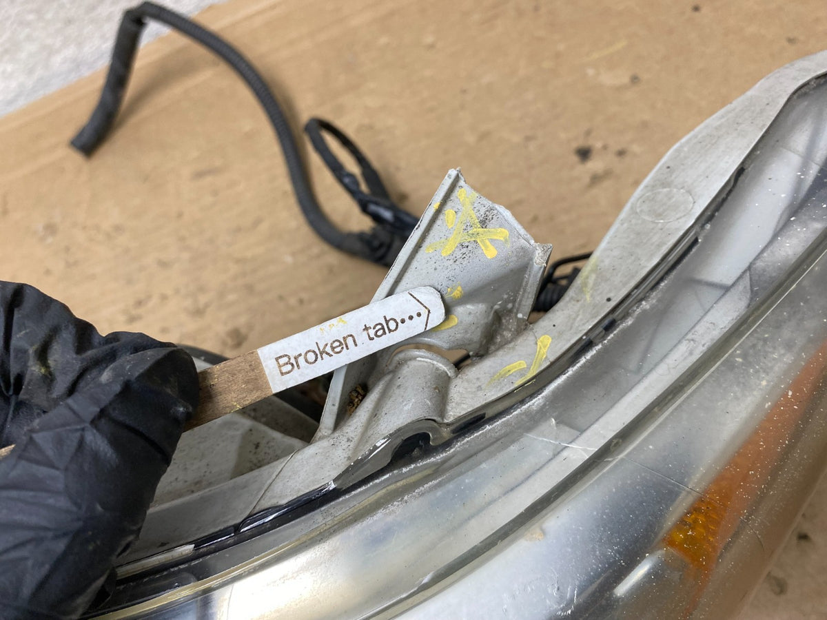 2012 2013 2014 Toyota Camry Left Driver LH Halogen Headlight AH9017 DW5