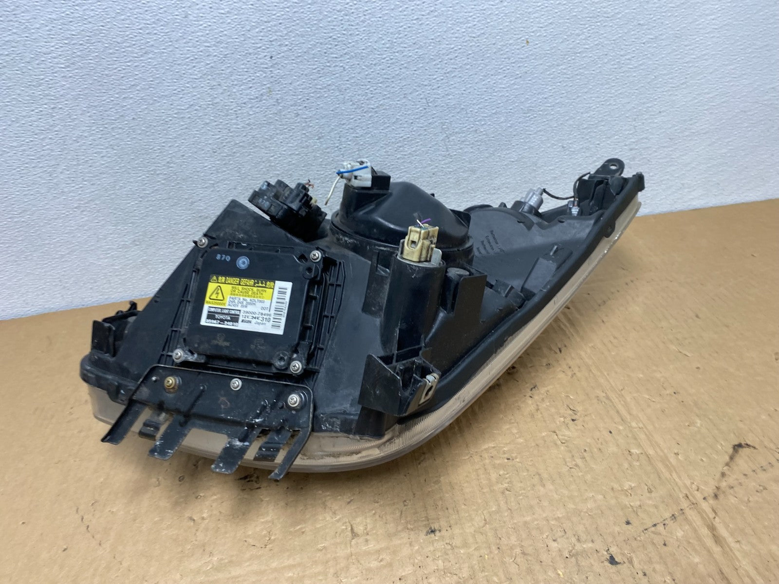 2006-2009 Toyota Prius Right Passenger Rh Side Headlight Xenon HID AC8138 DW8