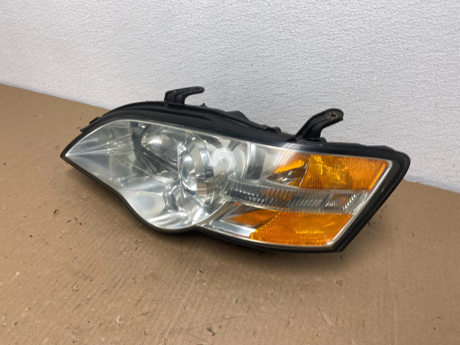 2006 to 2007 Subaru Legacy Left Driver LH Side Headlight Oem AB6520 DW1