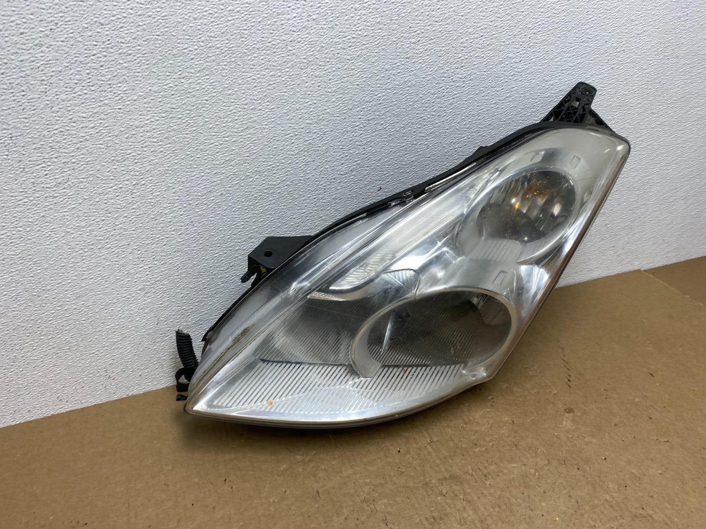 Sedan 2010 2011 2012 Nissan Altima Left Driver Side Headlight OEM AC1353 DW2