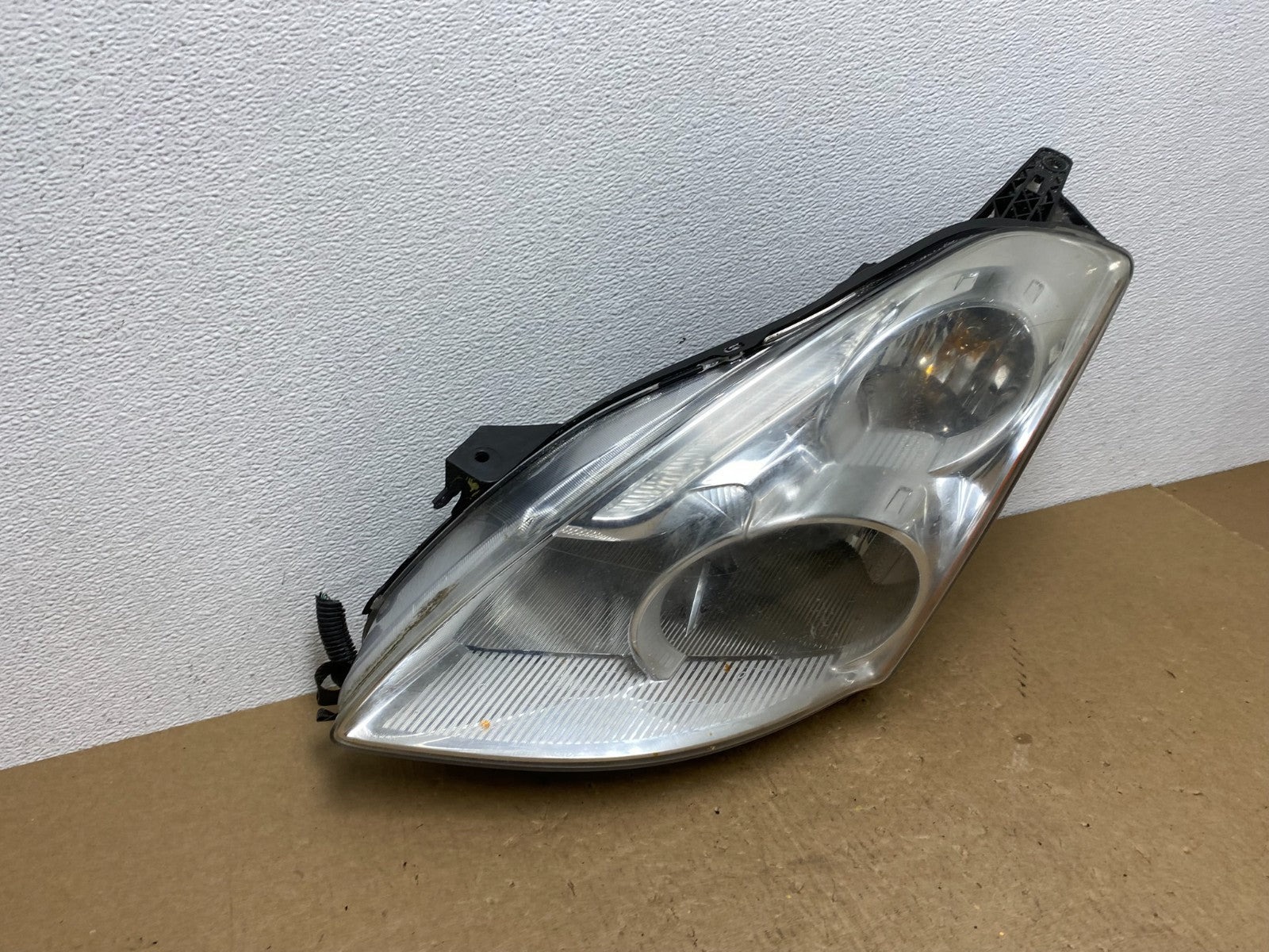 Sedan 2010 2011 2012 Nissan Altima Left Driver Side Headlight OEM AC1353 DW2