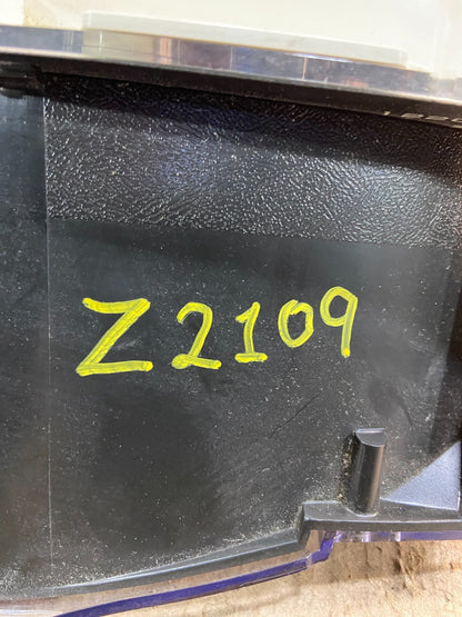 2001 to 2002 Chevrolet Express Speedometer Cluster Gauge OEM Z2109 DG9