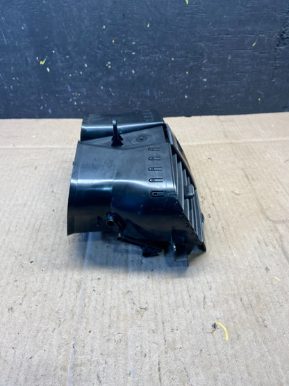 2007 to 2009 Cadillac SRX Front Center Dash Clock Air Vent P9351 DG2