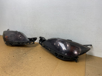 2004 to 2009 Mazda 3 Hatchback Left+Right Side Headlights AE2756 DW1