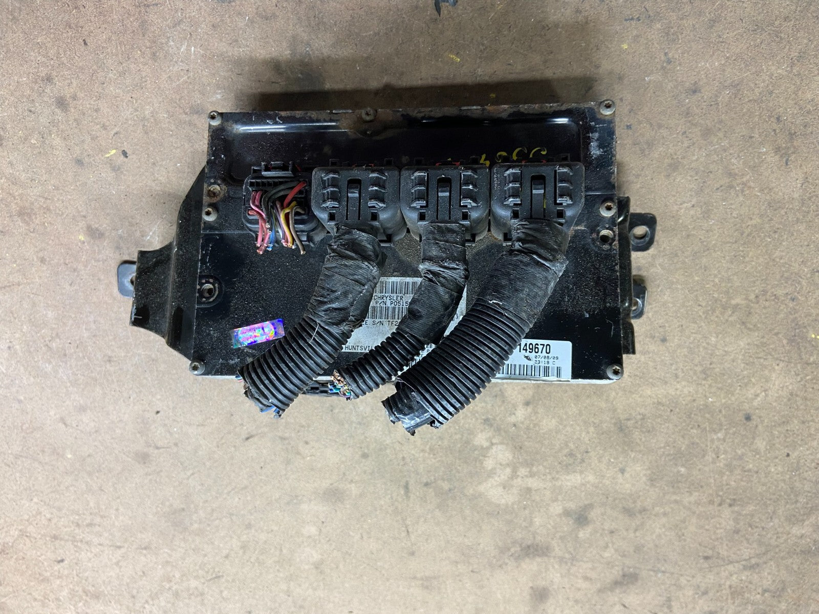 2008 2009  Caravan Town & Country  Engine Control p68025815ad M5235 DG0