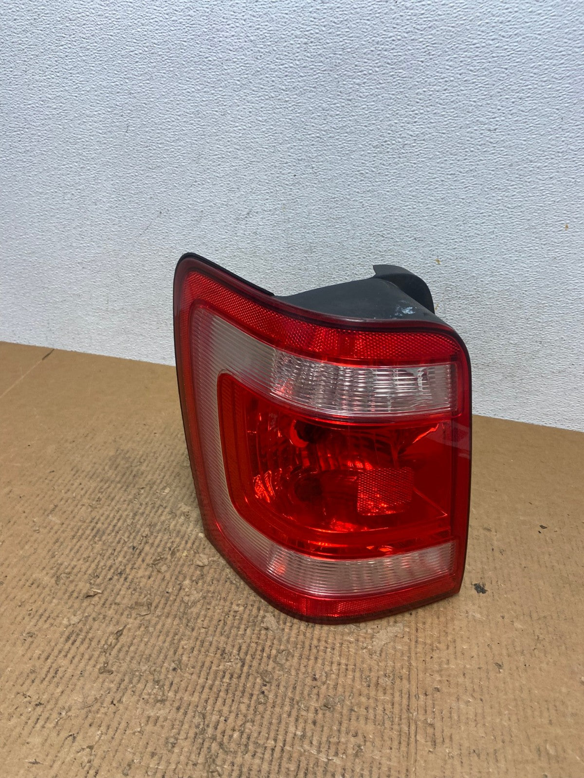 2008 to 2012 Ford Escape Left Driver LH Side Tail Light AE2835 LK0
