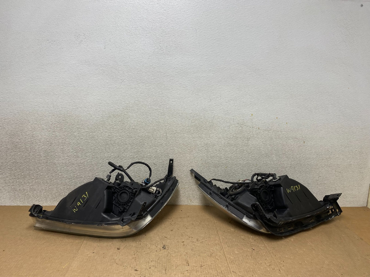 2005 2006 2007 Honda Odyssey Left+Right Set Halogen Headlights W9131 DW16