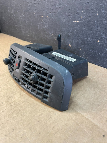 2004 to 2009 Cadillac SRX Front Center Dash A/C Air Vent AC5218 DG2