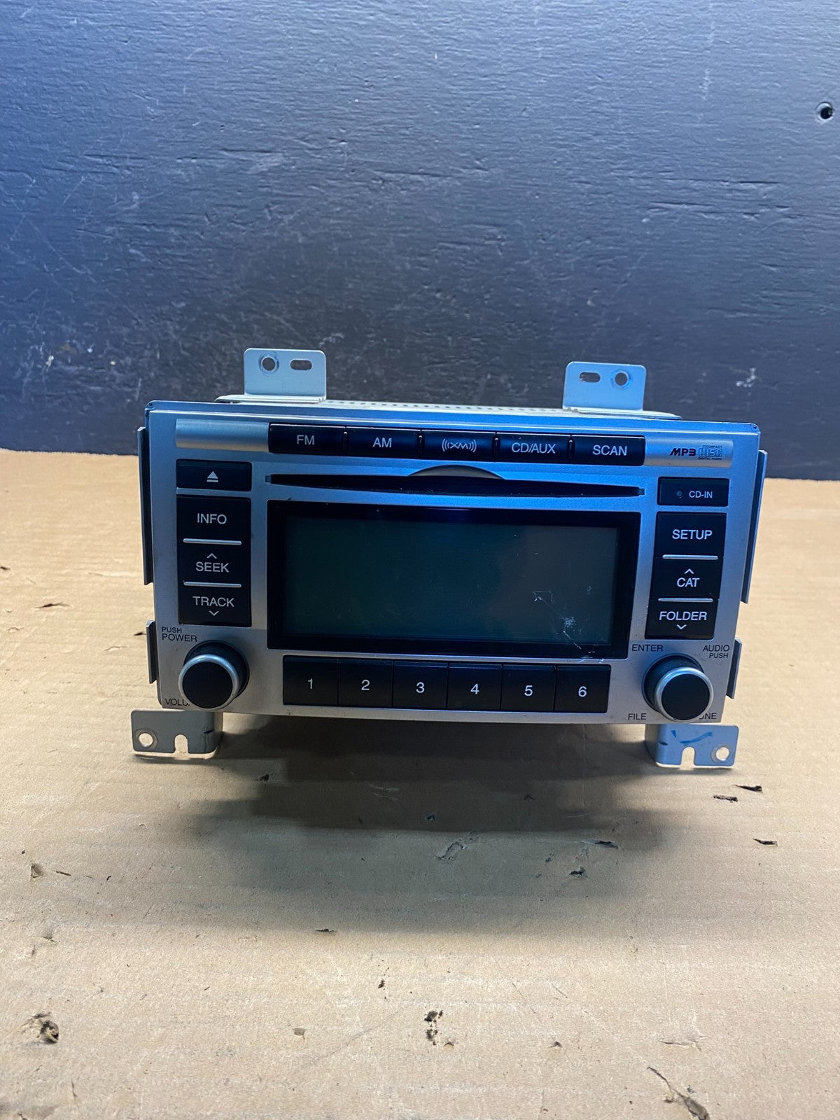 2007 to 2009 Hyundai Santa Fe AM/FM Radio CD Player AC8020 DG0