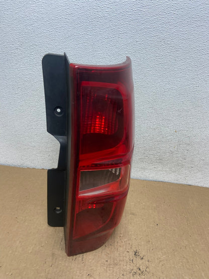 2008-2014 Chevrolet Tahoe Suburban Right Passenger Rh Tail Light AG2366 LK2