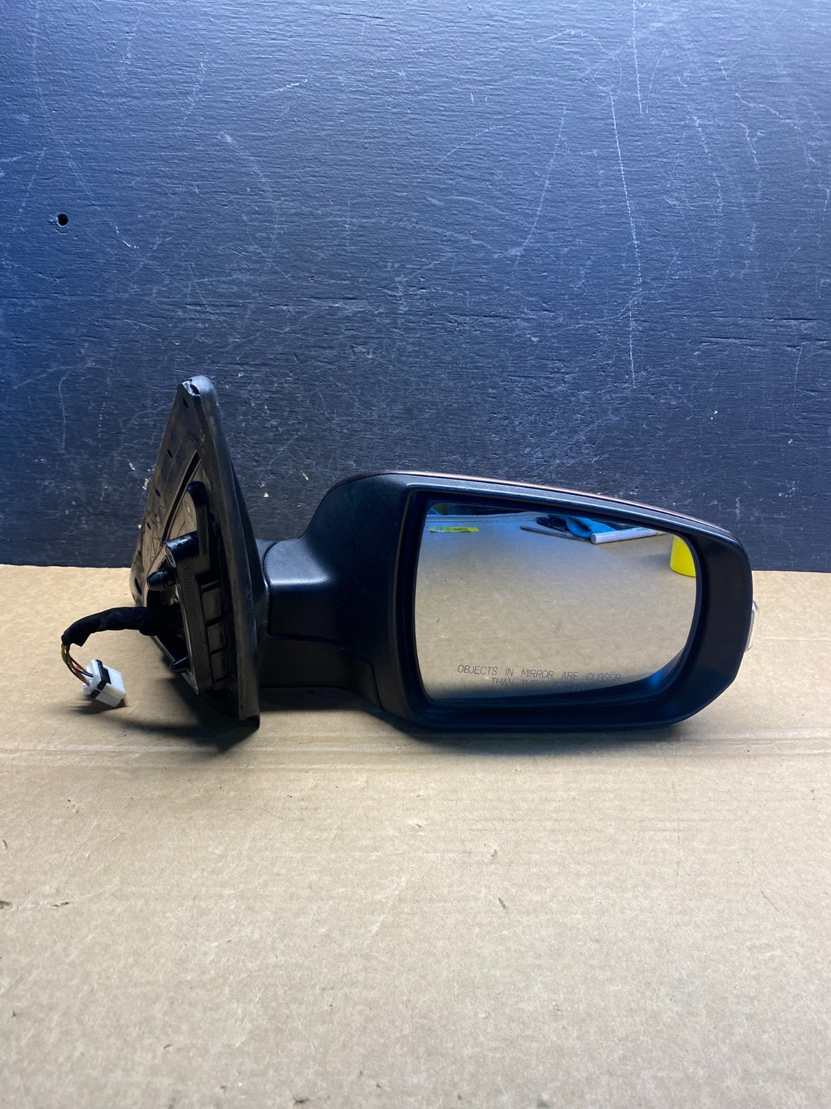 2011 to 2015 Kia Sorento Right Passenger Door Mirror Turn Signal af7882 DG8