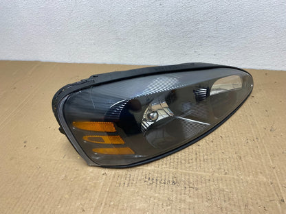 2004 to 2008 Pontiac Grand Prix Right Passenger Black Headlight AC4101 DW2