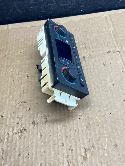 2003 to 2006 Chevrolet Silverado HVAC Heater Climate Control Module AD2336 DG1
