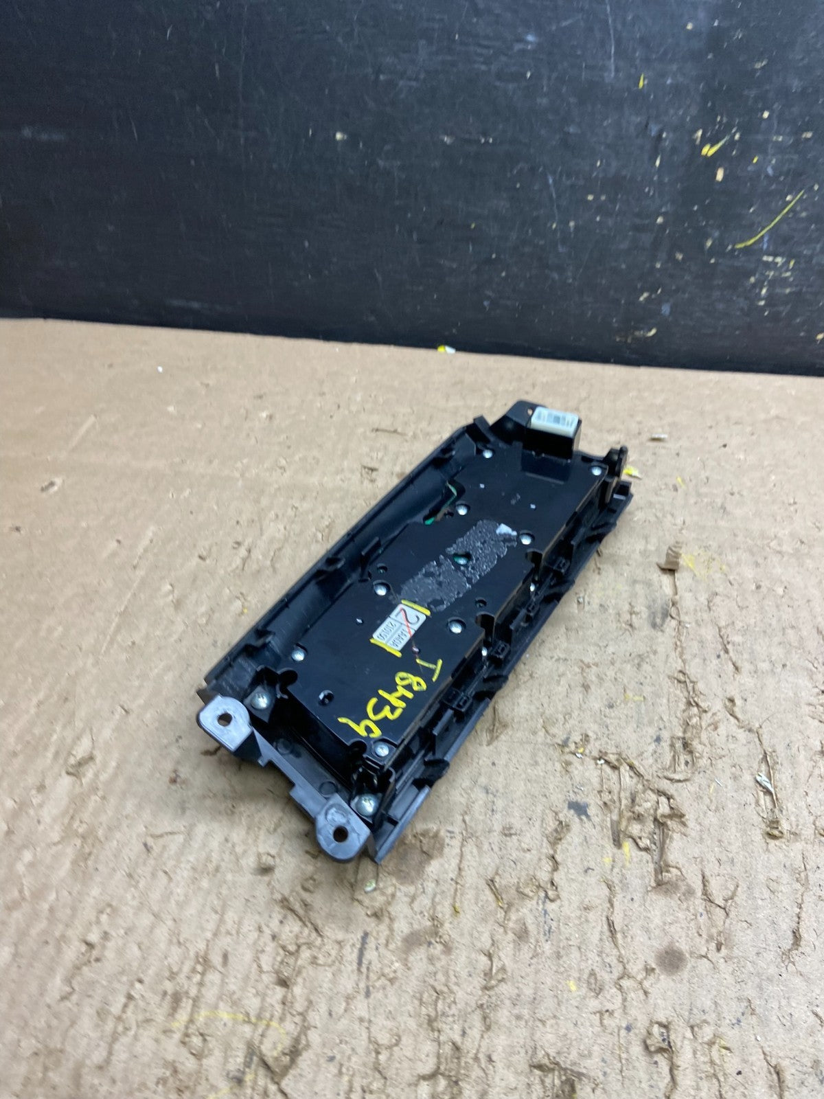 2009-2014 Nissan Murano AM FM Radio CD Control Panel T8439 DG4
