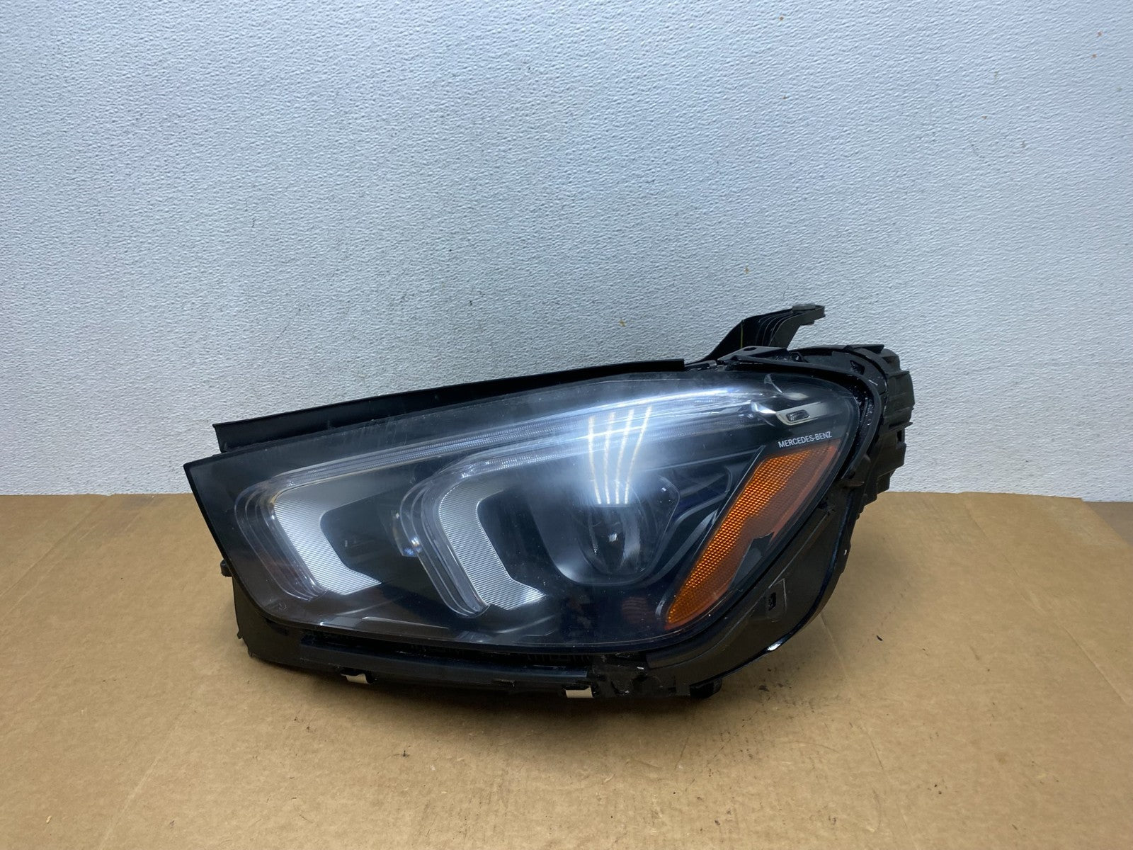 2020 to 2023 Mercedes GLE350 GLE450 Left Driver Adaptive LED Headlight AE3057 DG0