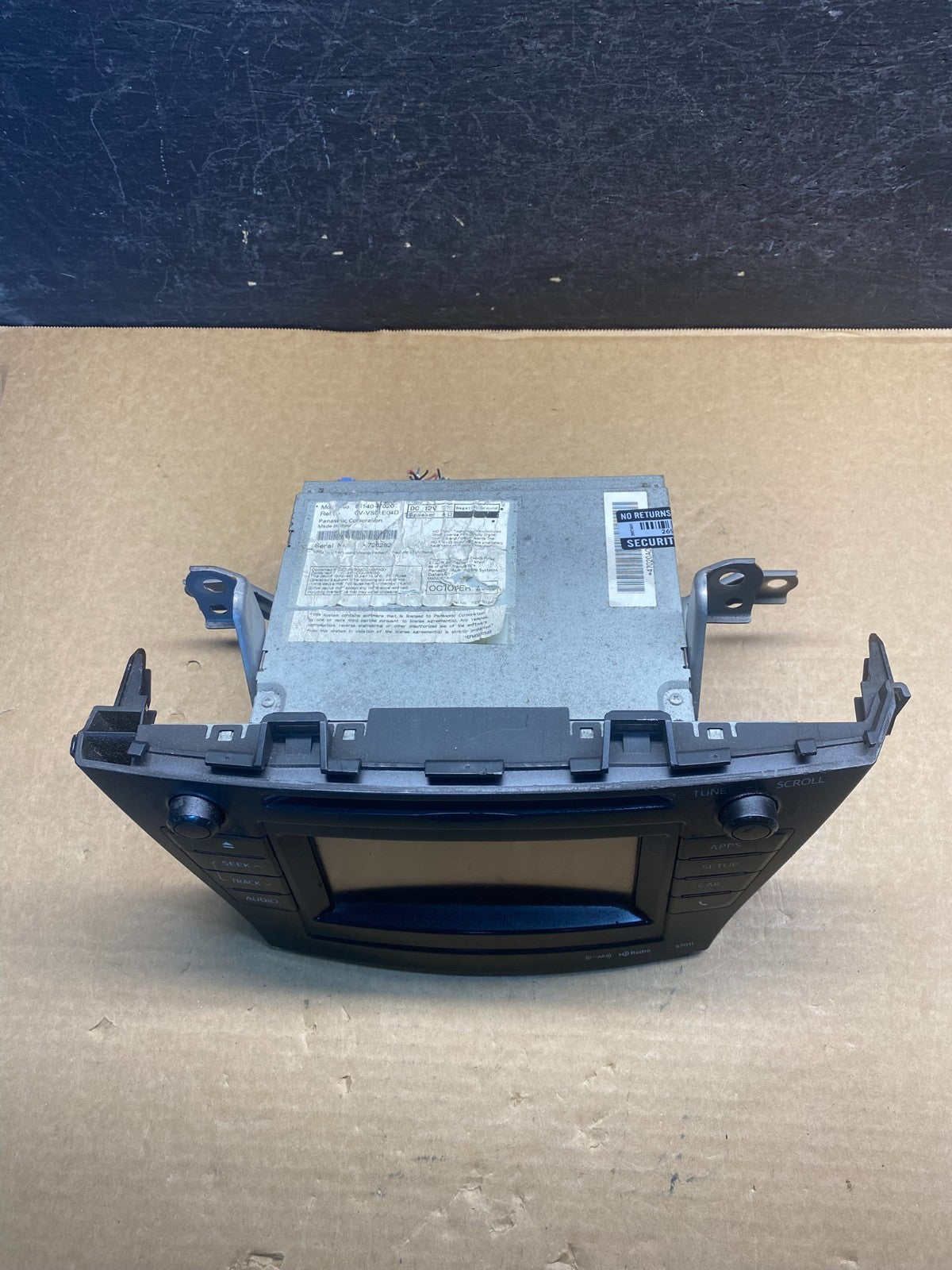2012 to 2015 Toyota Prius V Radio Stereo Receiver CD Player AF6580 DG3