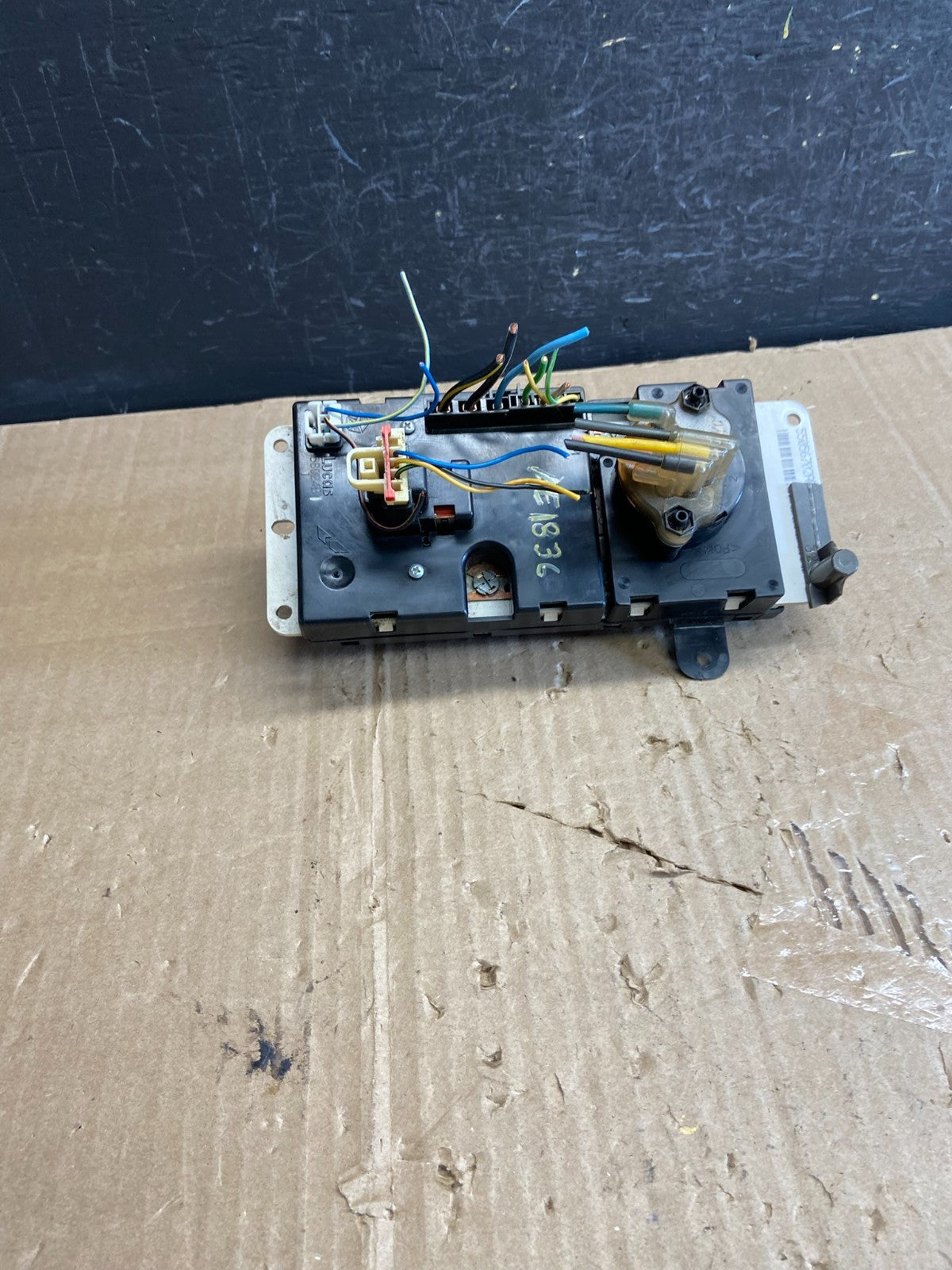 1998 to 2001 Dodge Ram 1500 Temperature Climate Control Heat AC Heater AE1836 DG4