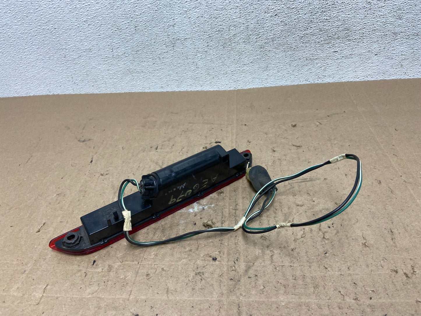 2005 to 2010 Honda Odyssey 3RD Brake Tail Light AE6479 DG4