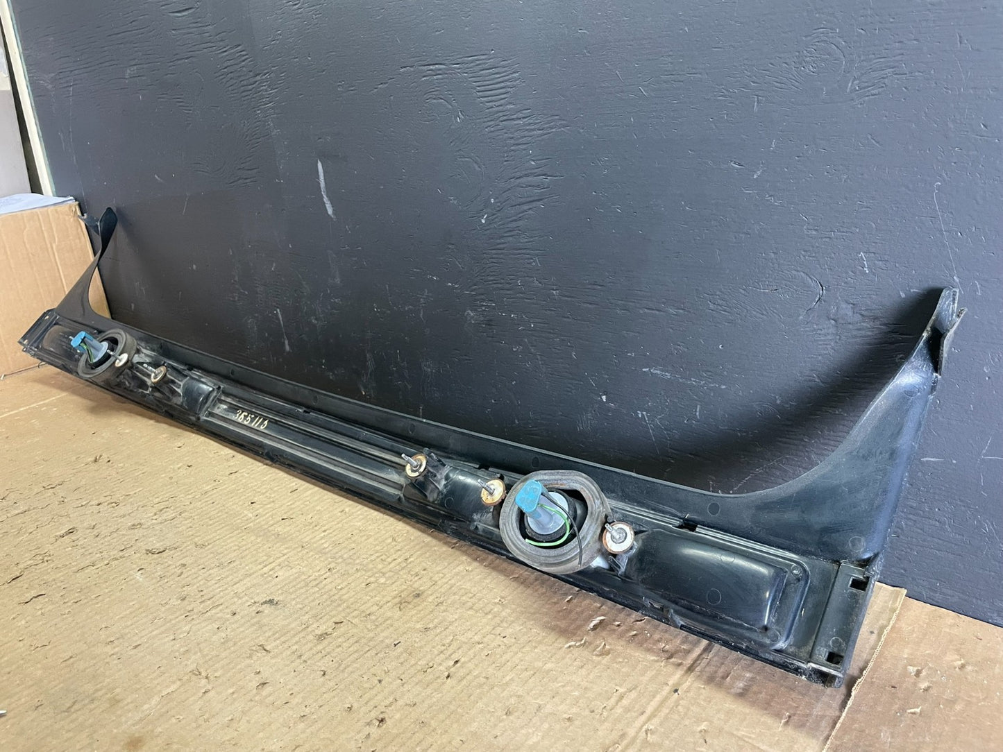 1992-1996 Oldsmobile Cutlass Supreme 2dr Coupe Rear Trunk Backup Light AB7560 DG6