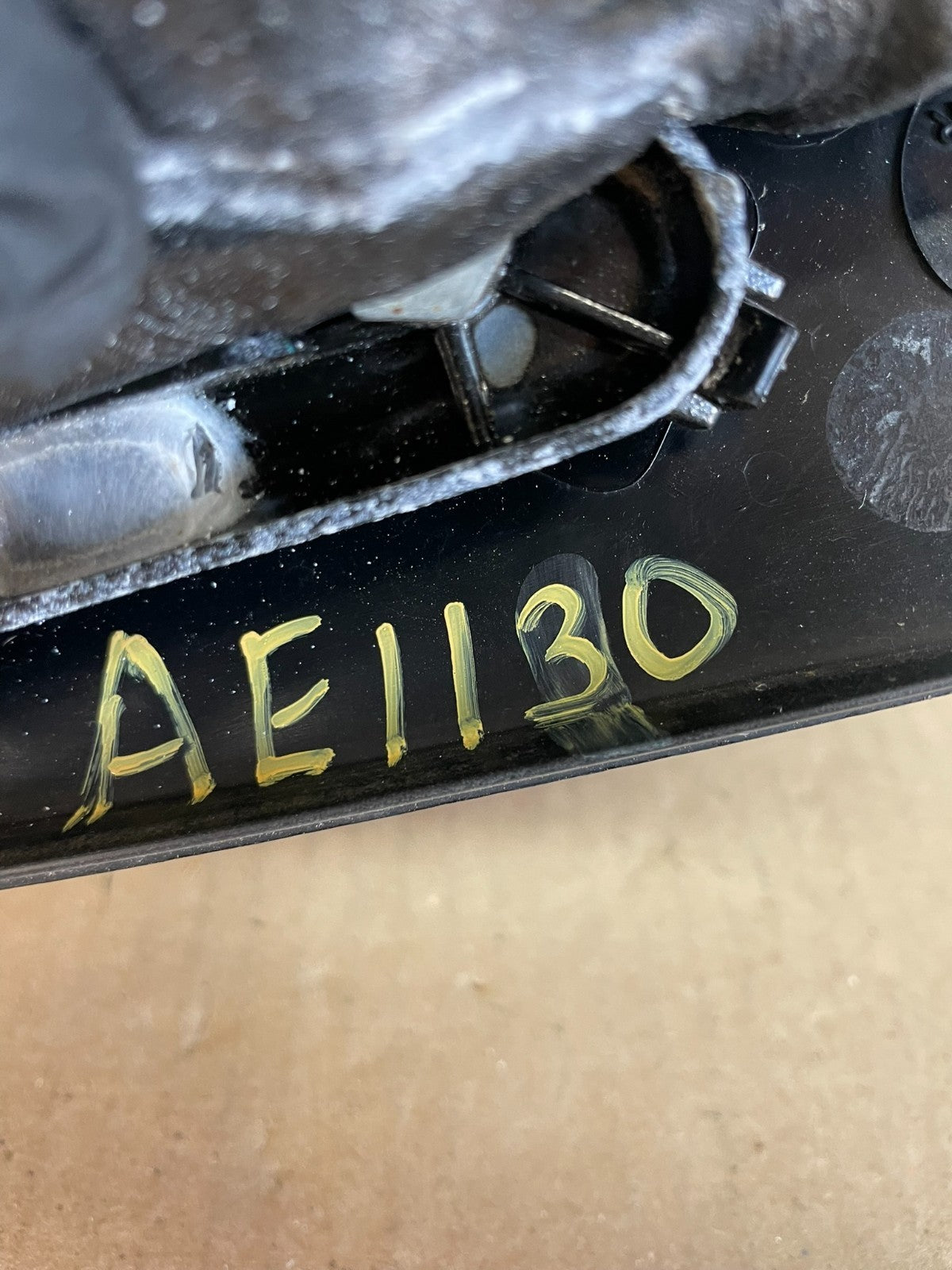 2003-2006 Chevrolet Tahoe Suburban Left Driver LH Turn Door Mirror AE1130 DW10