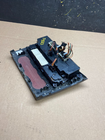 2006 to 2008 Mercedes W251 R350 AC Temp Heater Climate Control T4323 DG5