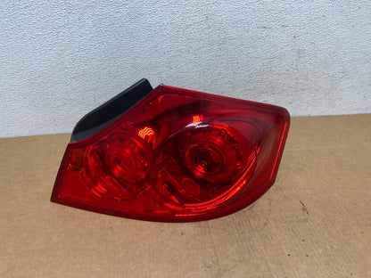2005 to 2006 Infiniti G35 Right Passenger RH Side Tail Light AD5495 LK0