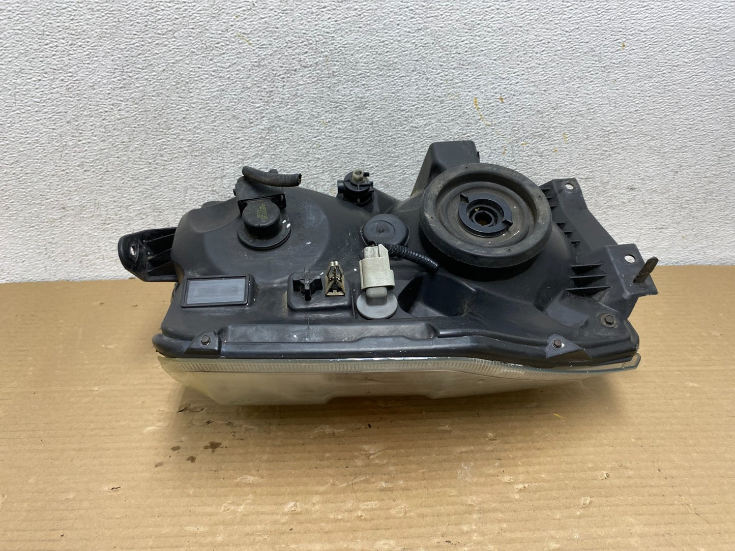 2008-2014 Ford Econoline E150 E250 E350 Left Driver LH Headlight AH0552 DW7
