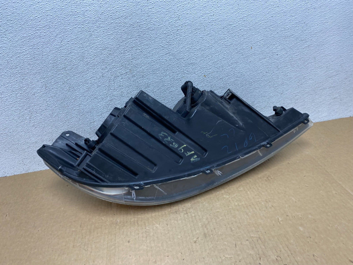 2011 to 2013 Kia Sorento Left Driver LH Side Headlight Halogen AF9623 DW7