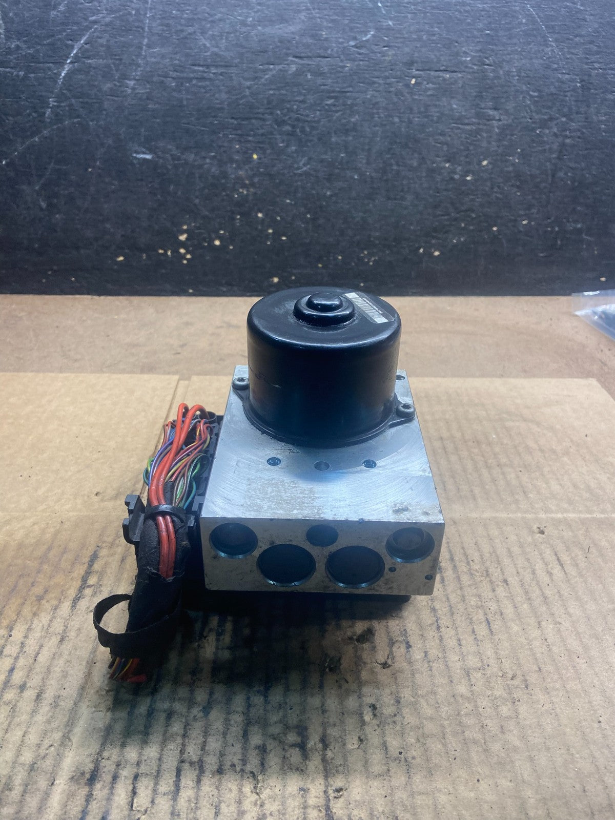 2002 to 2005 Mercedes CLK320 CLK500 ABS Anti Lock Brake Pump y4372 DG2